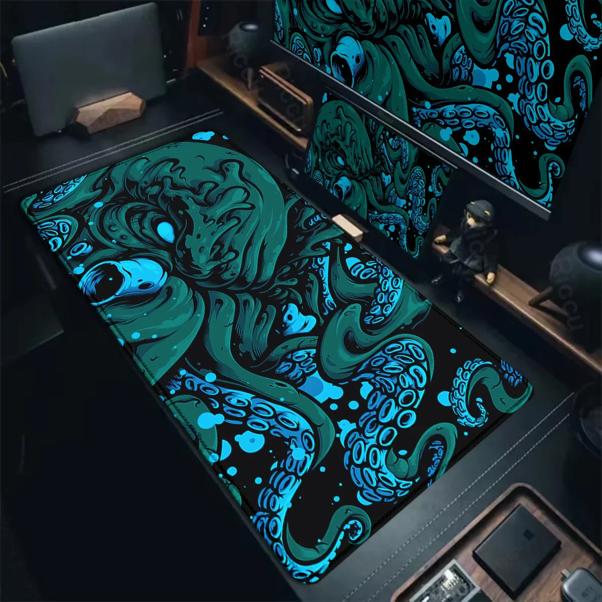 Octopus Monster Mouse Pad – XXL Gaming Desk Mat